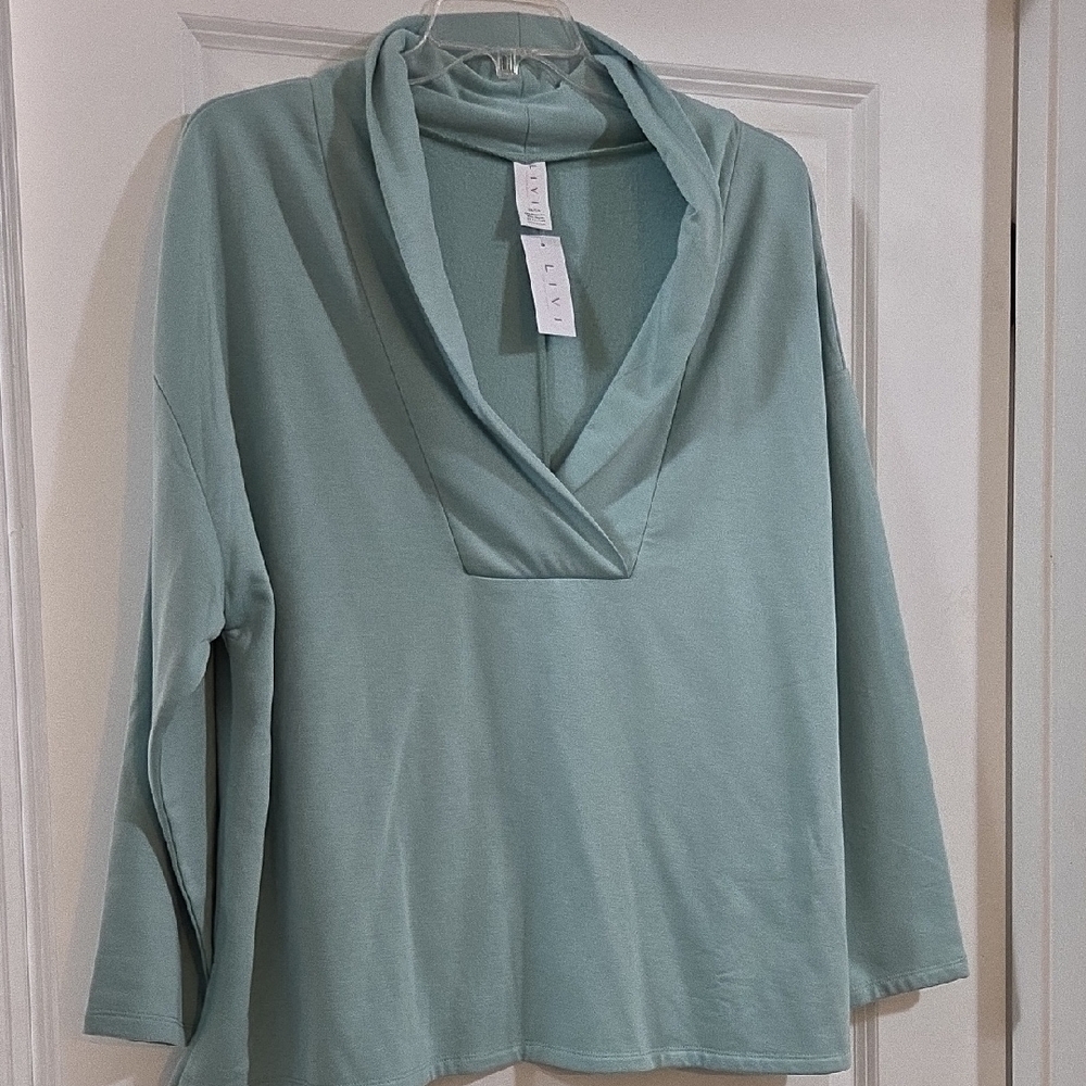 LIVI Mint Green Women's Top